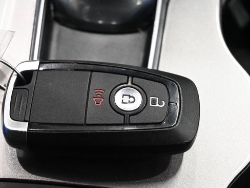 Certified 2024 Ford Edge SEL image 28