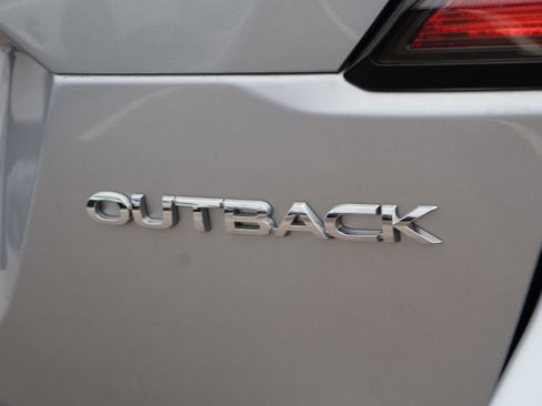 Used 2024 Subaru Outback Limited image 17