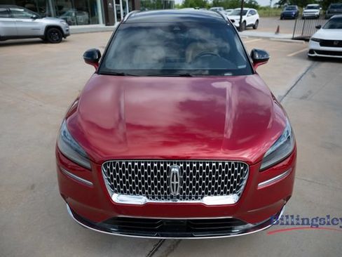 Used 2021 Lincoln Corsair Reserve w/ Equipment Group 201A FWD image 8