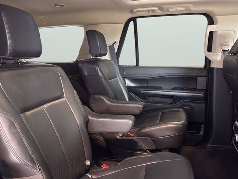 Certified 2022 Ford Expedition XLT AWD/4WD image 16
