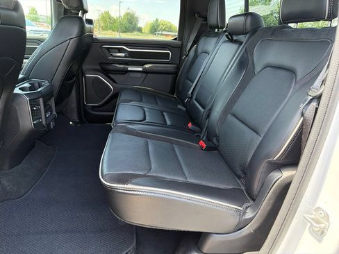 Used 2023 RAM 1500 Laramie AWD/4WD image 9