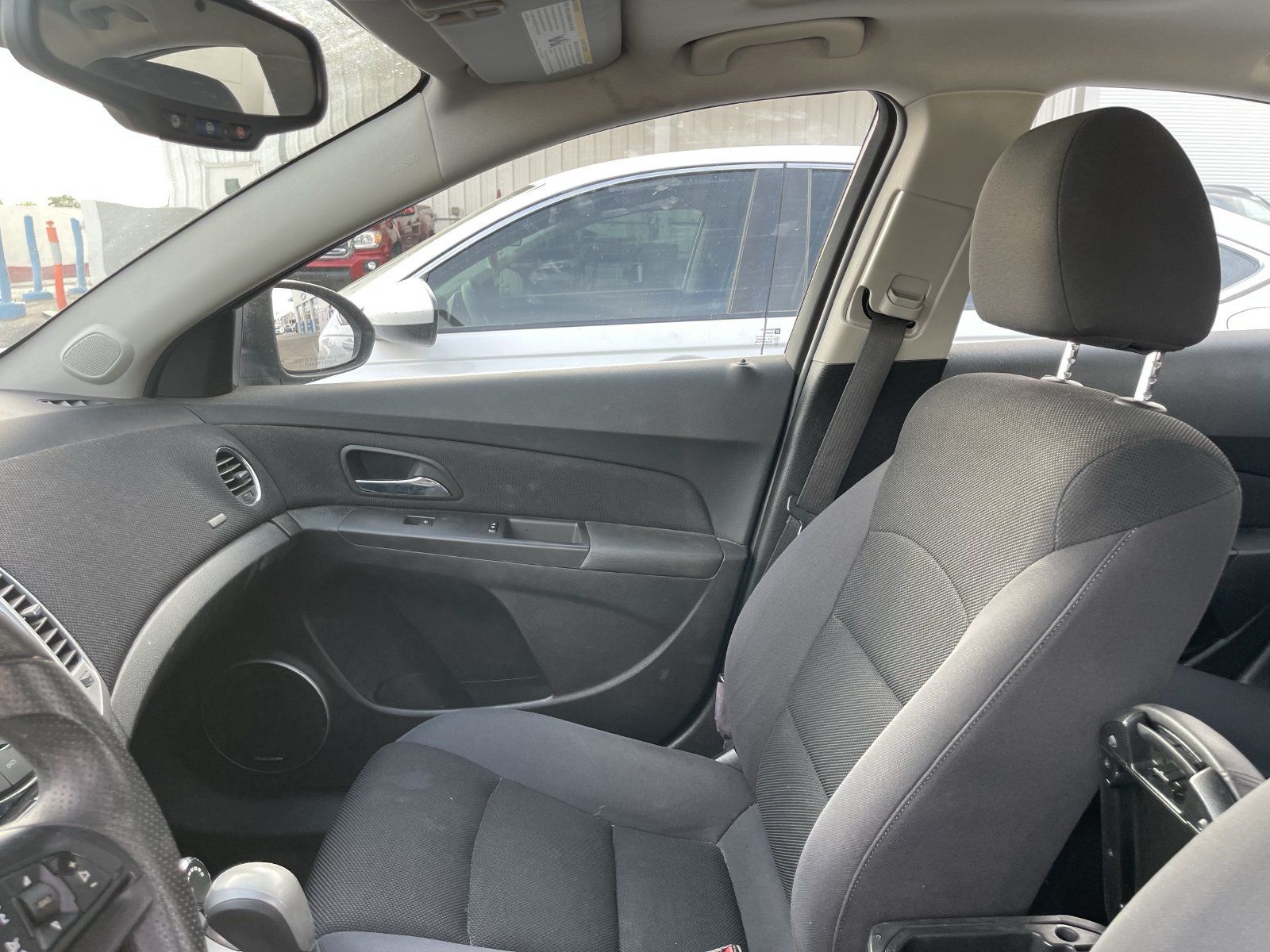 Used 2015 Chevrolet Cruze LT w/ Sun And Sound Package FWD image 10