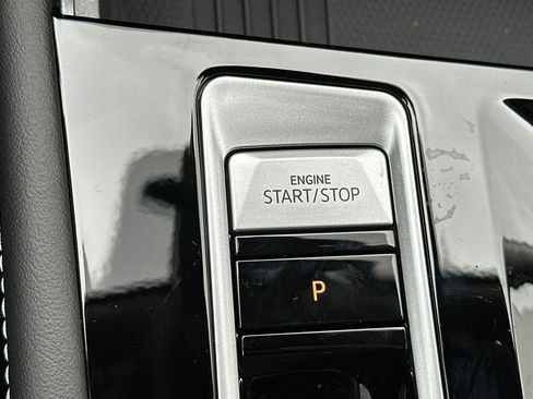 New 2026 Volkswagen Atlas SE image 22