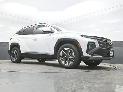 Used 2025 Hyundai Tucson SEL AWD/4WD image 35