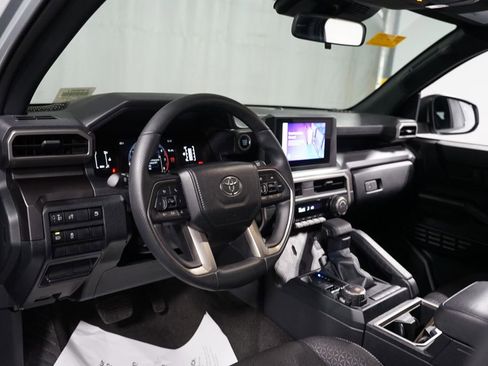 Certified 2025 Toyota 4Runner SR5 image 12