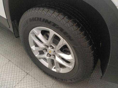 Used 2020 Chevrolet Traverse LS image 31