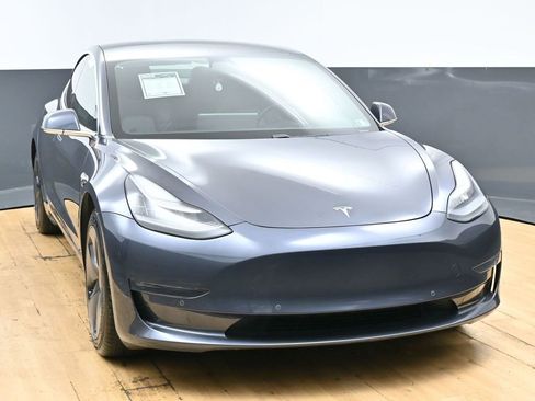 Used 2018 Tesla Model 3 Mid Range image 50