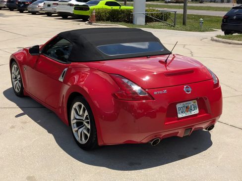 Used 2012 Nissan 370Z Roadster RWD image 6