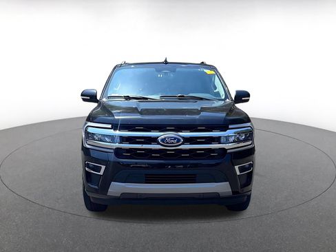 Used 2024 Ford Expedition Limited RWD image 4