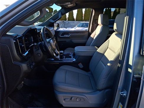 Certified 2025 Chevrolet Silverado 1500 LTZ image 14