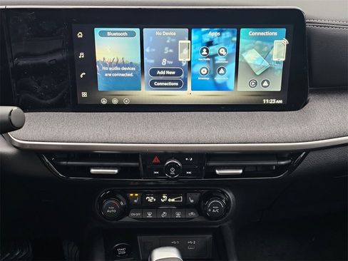 New 2026 Nissan Kicks SV w/ SV Premium Package image 13