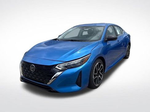 Certified 2025 Nissan Sentra SR FWD image 3