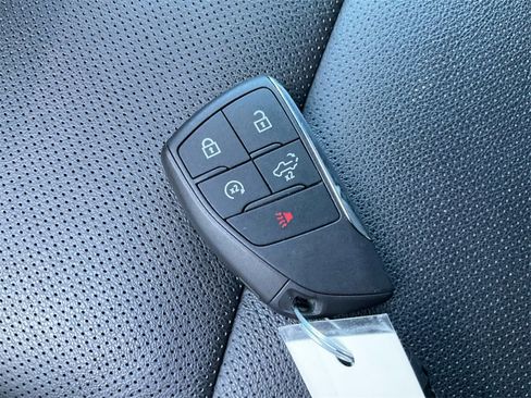 Used 2025 GMC Sierra 1500 SLT image 39