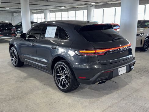 Used 2025 Porsche Macan AWD/4WD image 6