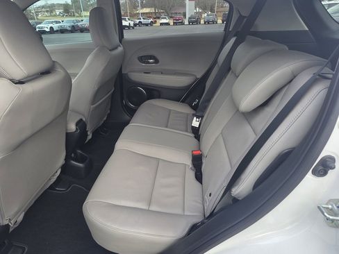 Used 2021 Honda HR-V EX-L image 13