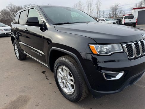 Used 2020 Jeep Grand Cherokee Laredo w/ Security & Convenience Group image 12