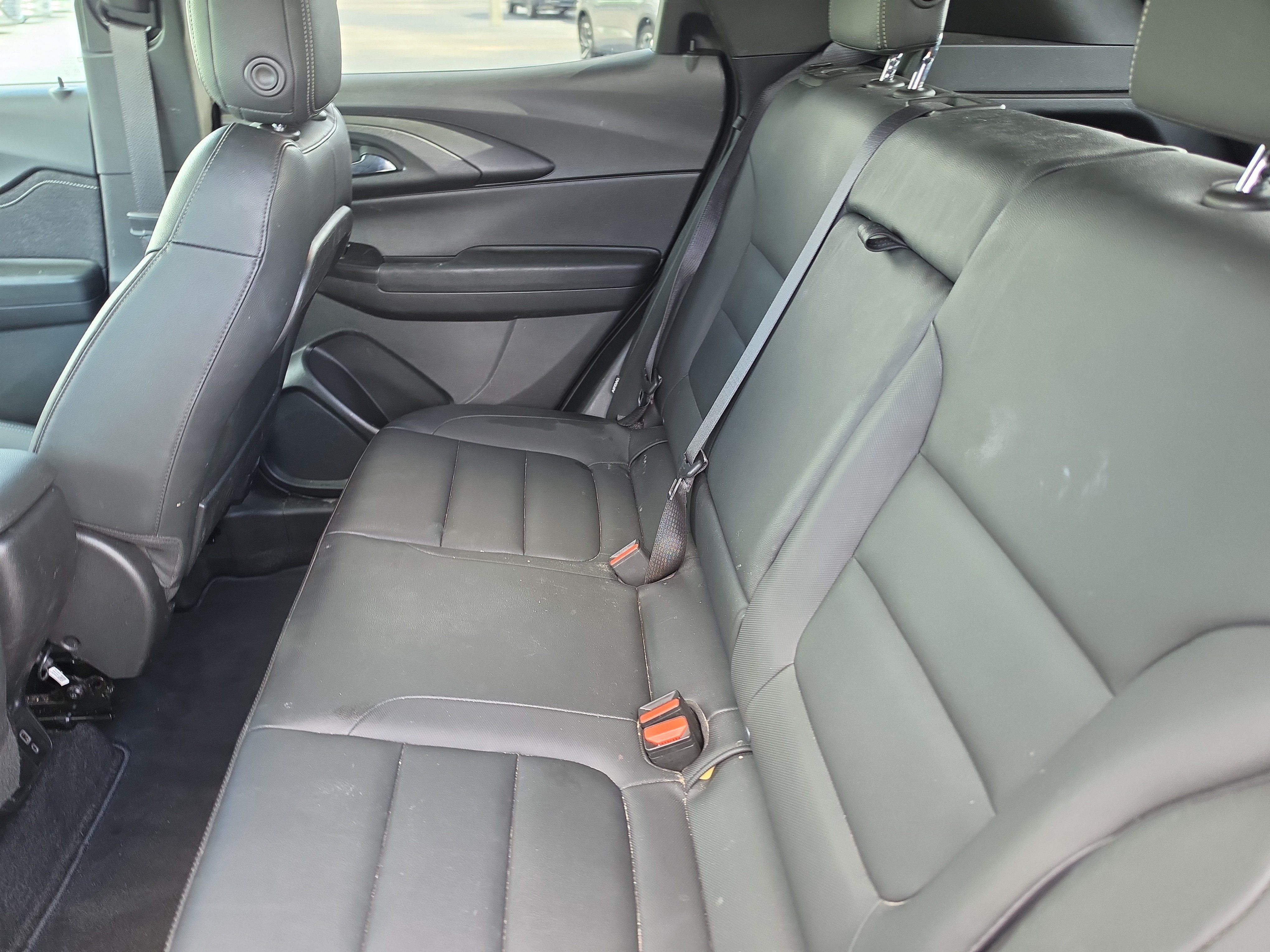Certified 2022 Chevrolet TrailBlazer ACTIV w/ Sun and Liftgate Package FWD image 13
