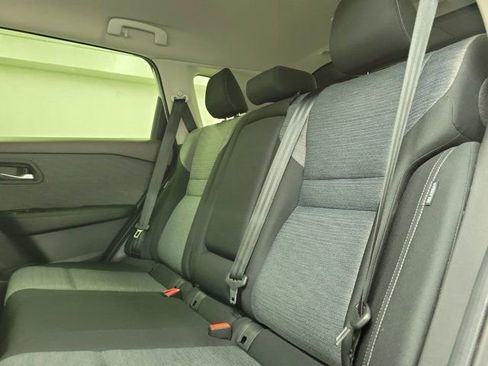 Certified 2023 Nissan Rogue SV image 12