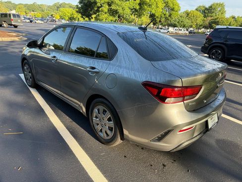 Used 2022 Kia Rio S FWD image 7