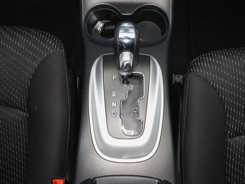 Used 2019 Dodge Journey SE image 20