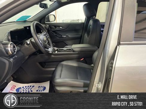 Used 2025 Chevrolet Equinox LT w/ Convenience Package II image 15