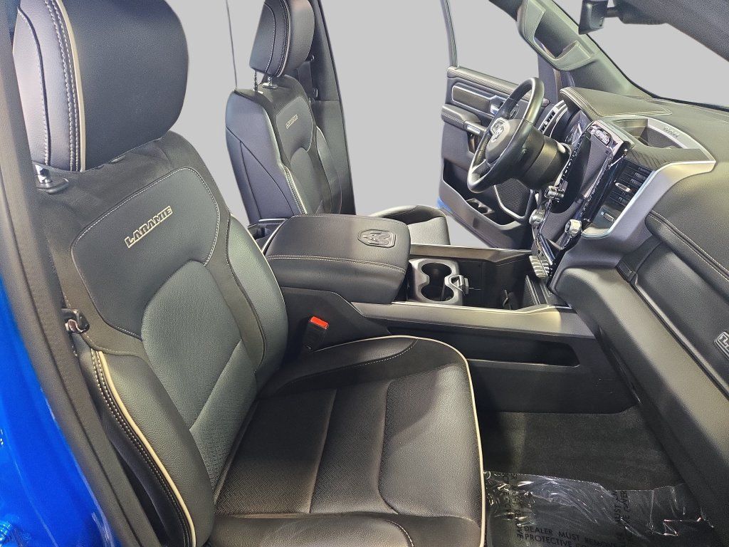 Used 2023 RAM 1500 Laramie AWD/4WD image 11