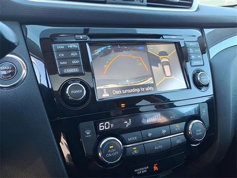 Used 2015 Nissan Rogue SL w/ SL Premium Package image 18