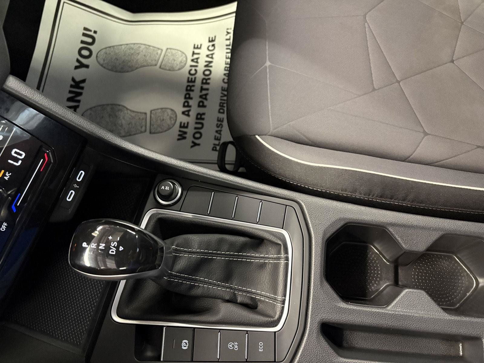 Used 2025 Volkswagen Jetta Sport FWD image 26