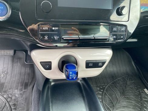 Used 2016 Toyota Prius Two image 13