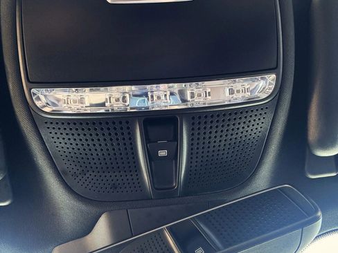 Used 2017 Mercedes-Benz E 300 image 42