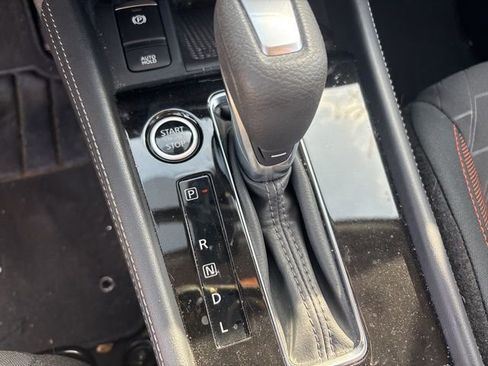 Used 2024 Nissan Kicks SR image 31