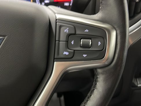 Used 2021 Chevrolet Silverado 1500 LT w/ Z71 Off-Road Package AWD/4WD image 7