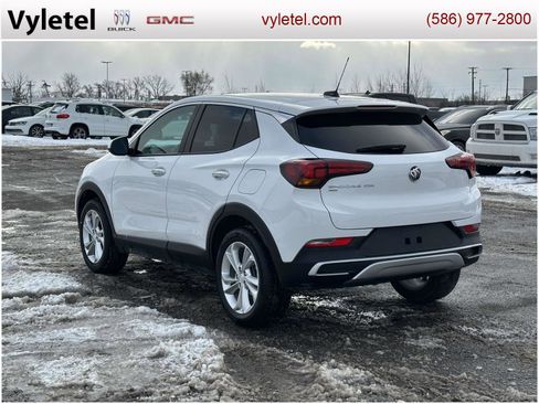 Used 2023 Buick Encore GX Preferred w/ Cold Weather Comfort Package image 4
