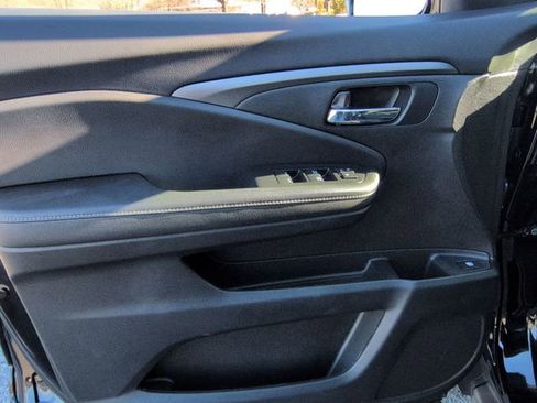 Used 2024 Honda Ridgeline Sport image 12