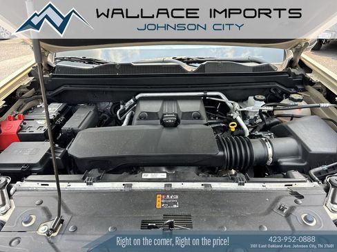 Used 2024 Chevrolet Colorado Trail Boss w/ Advanced Trailering Package AWD/4WD image 43