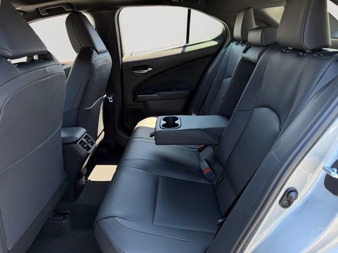New 2026 Lexus UX 300h AWD image 8