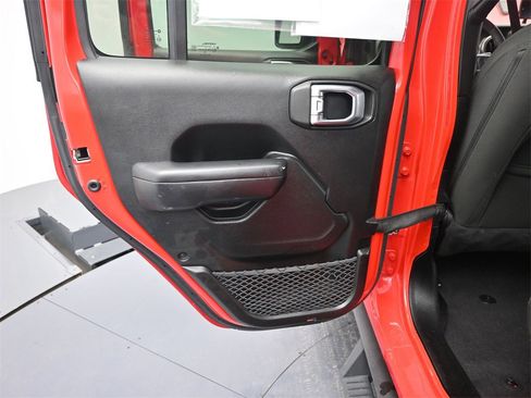 Used 2020 Jeep Gladiator Sport w/ Quick Order Package 24S image 15