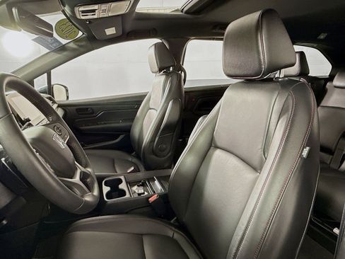 Certified 2023 Honda Odyssey Sport image 29