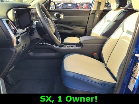 Used 2023 Kia Sorento SX image 10