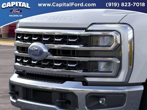 New 2026 Ford F250 XLT w/ XLT Premium Package AWD/4WD image 17