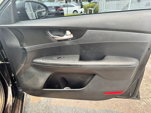 Used 2020 Kia Forte GT-Line w/ Paint Protection Package FWD image 31