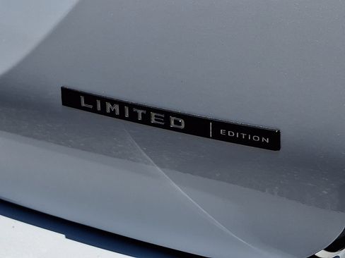New 2026 Mitsubishi Outlander LE AWD/4WD image 23