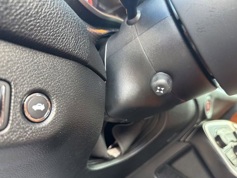 Used 2018 Dodge Challenger SRT Hellcat image 65