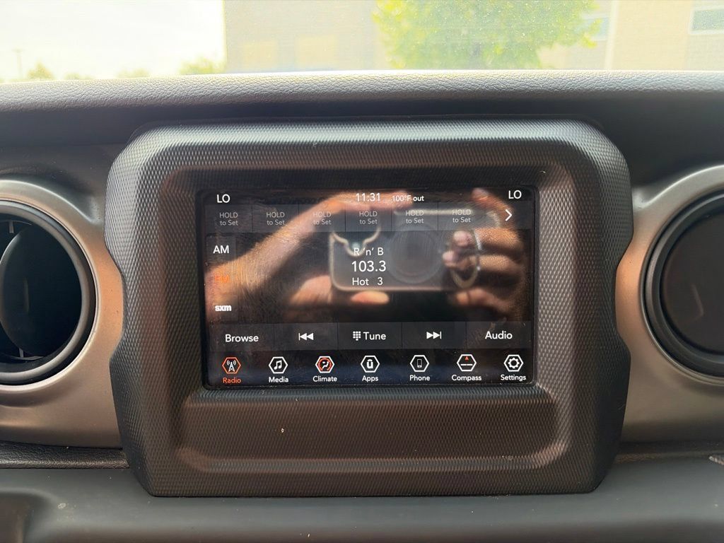 Used 2018 Jeep Wrangler Unlimited Sport S AWD/4WD image 12