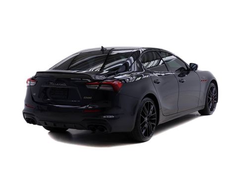 Used 2023 Maserati Ghibli Trofeo RWD image 4