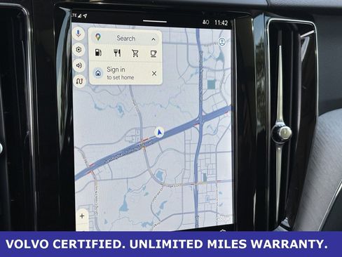 Certified 2025 Volvo XC60 B5 Plus image 24