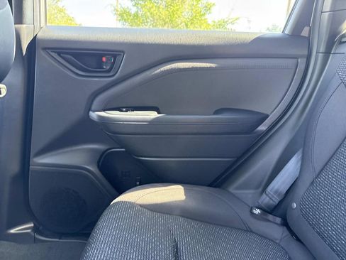 Used 2025 Subaru Forester Premium w/ Protection Package (1PH) image 17