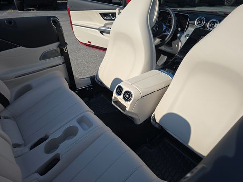 Used 2024 Mercedes-Benz CLE 300 4MATIC Cabriolet image 11