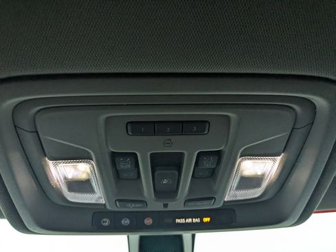 Used 2020 Chevrolet Silverado 1500 RST image 28