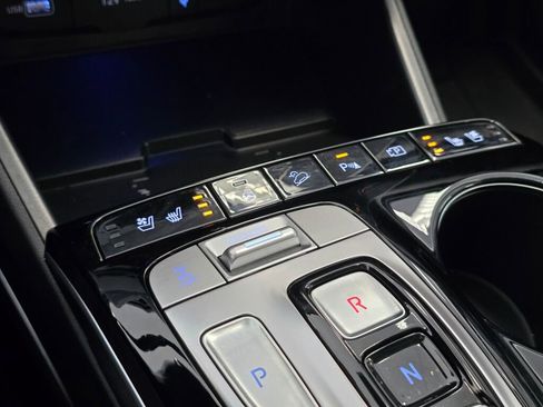 Used 2024 Hyundai Tucson Limited image 35